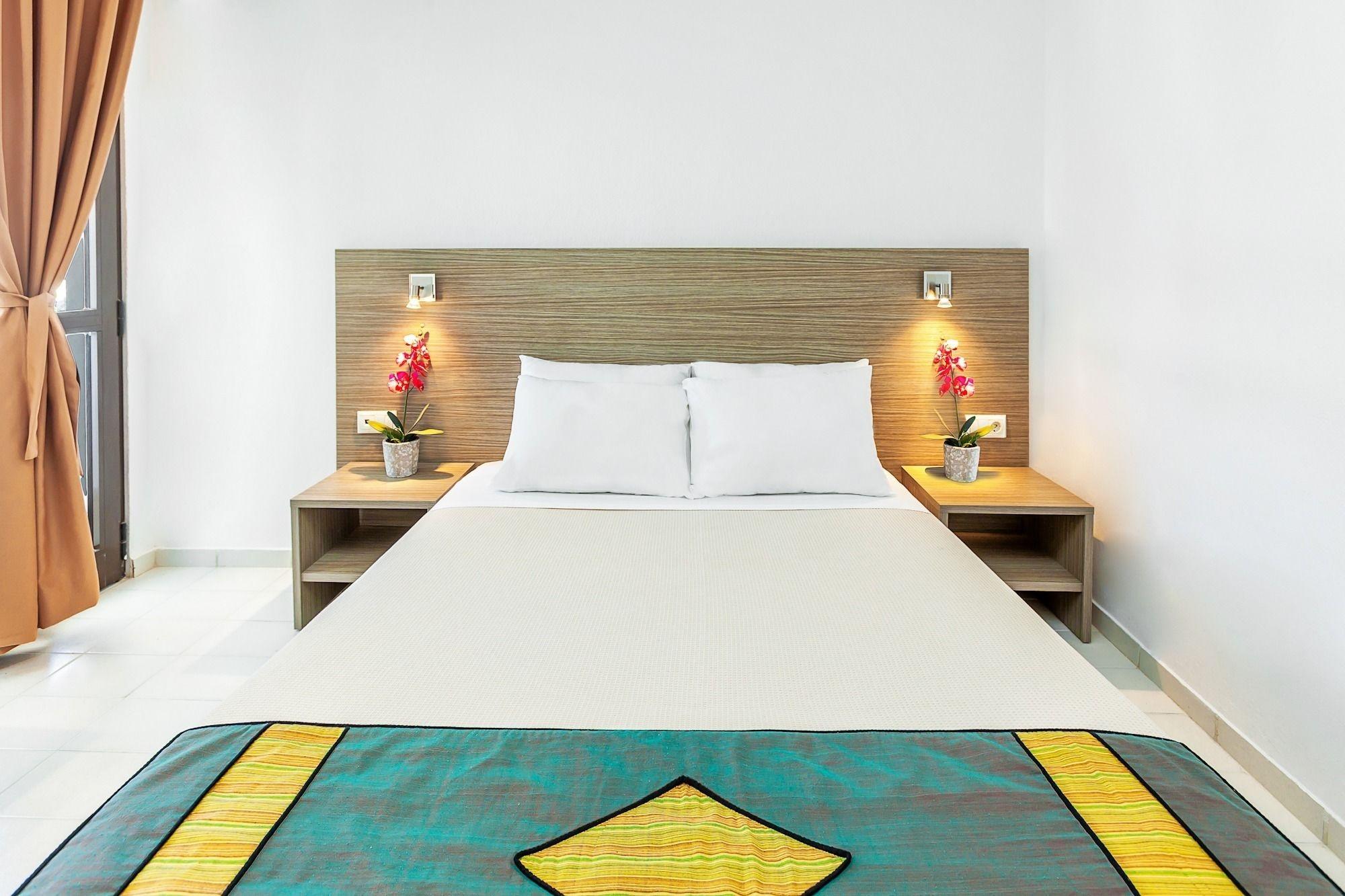 Xenios Dolphin Beach Hotel Posidi Exteriér fotografie