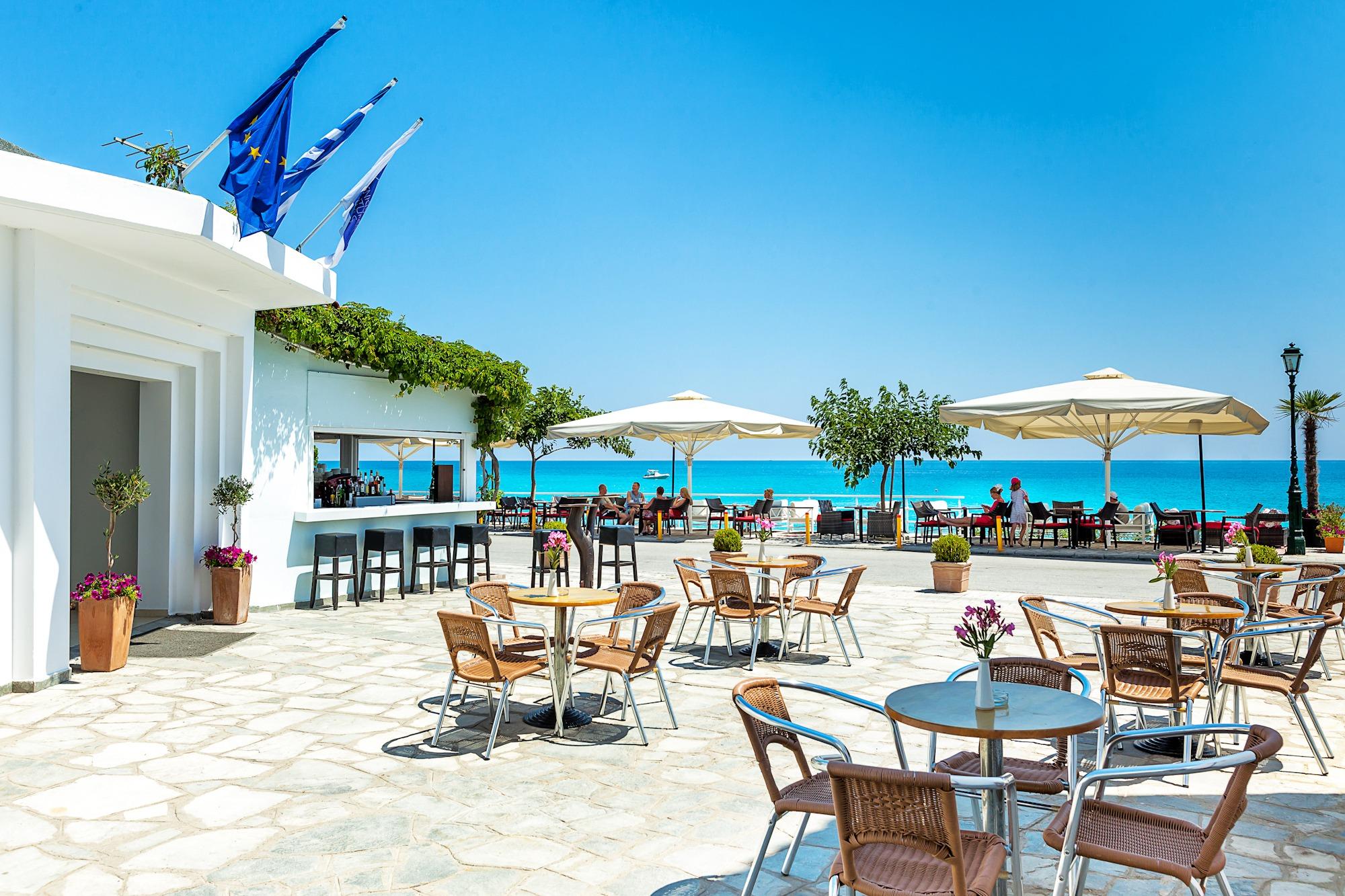 Xenios Dolphin Beach Hotel Posidi Exteriér fotografie