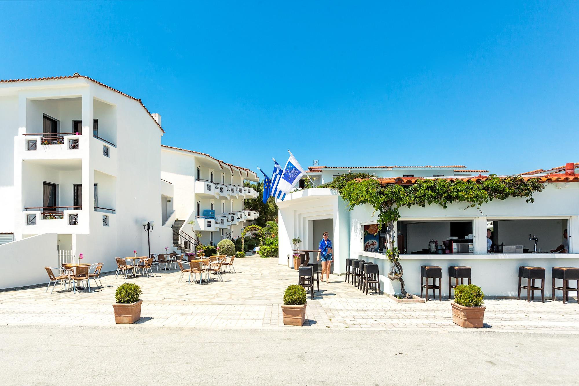 Xenios Dolphin Beach Hotel Posidi Exteriér fotografie