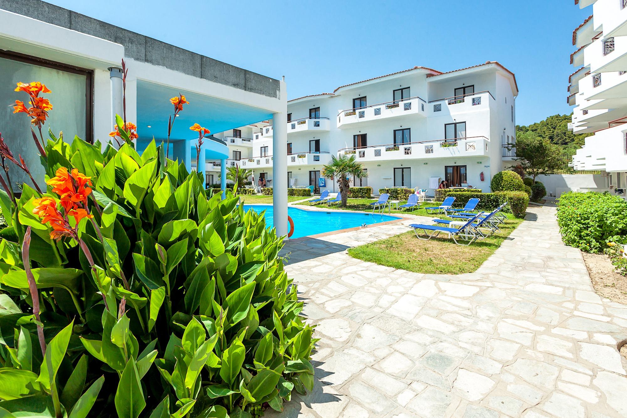 Xenios Dolphin Beach Hotel Posidi Exteriér fotografie