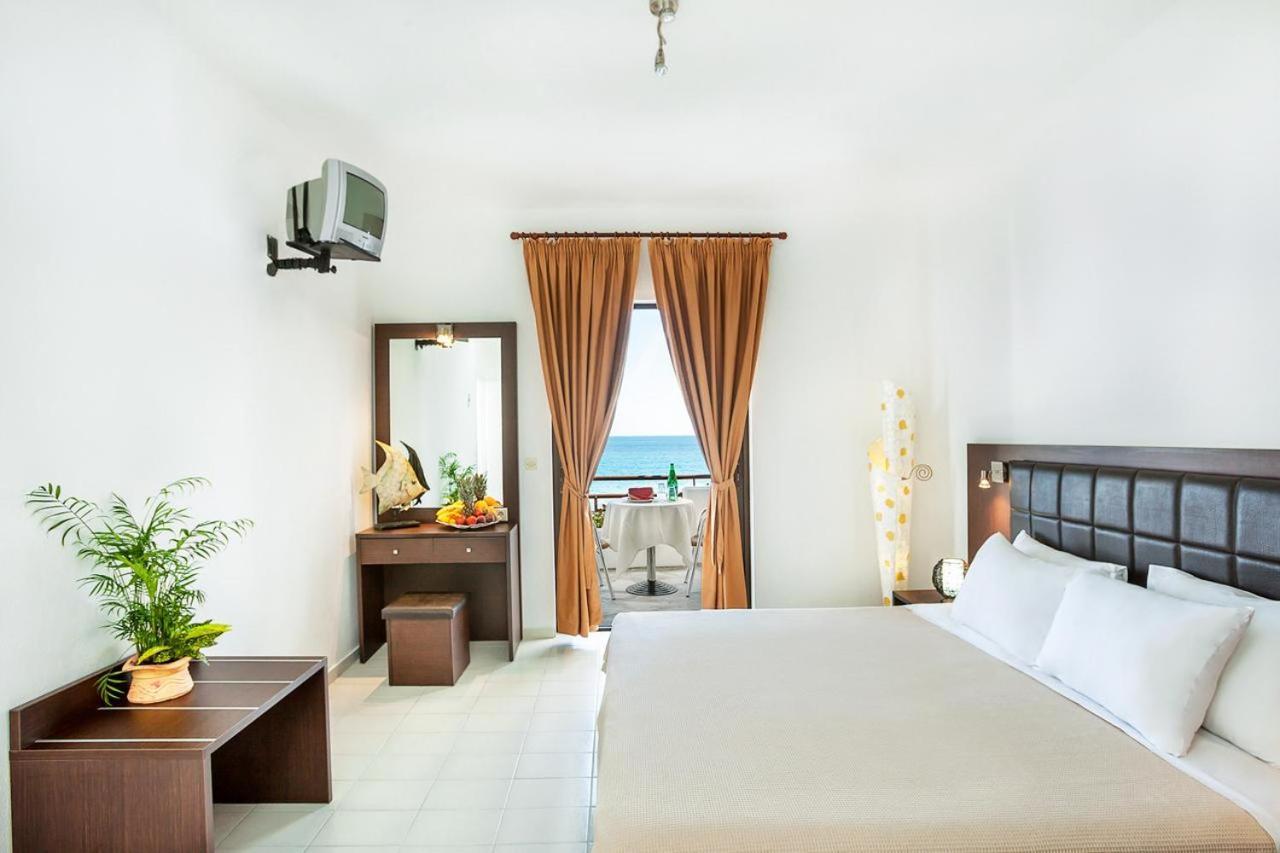 Xenios Dolphin Beach Hotel Posidi Exteriér fotografie
